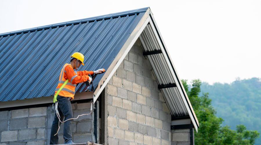 Expert Emergency Roof Repairs services in Morrisonville, NY